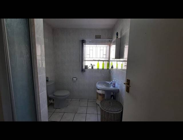2 BEDROOM PROPERTY TO RENT IN VAALPARK